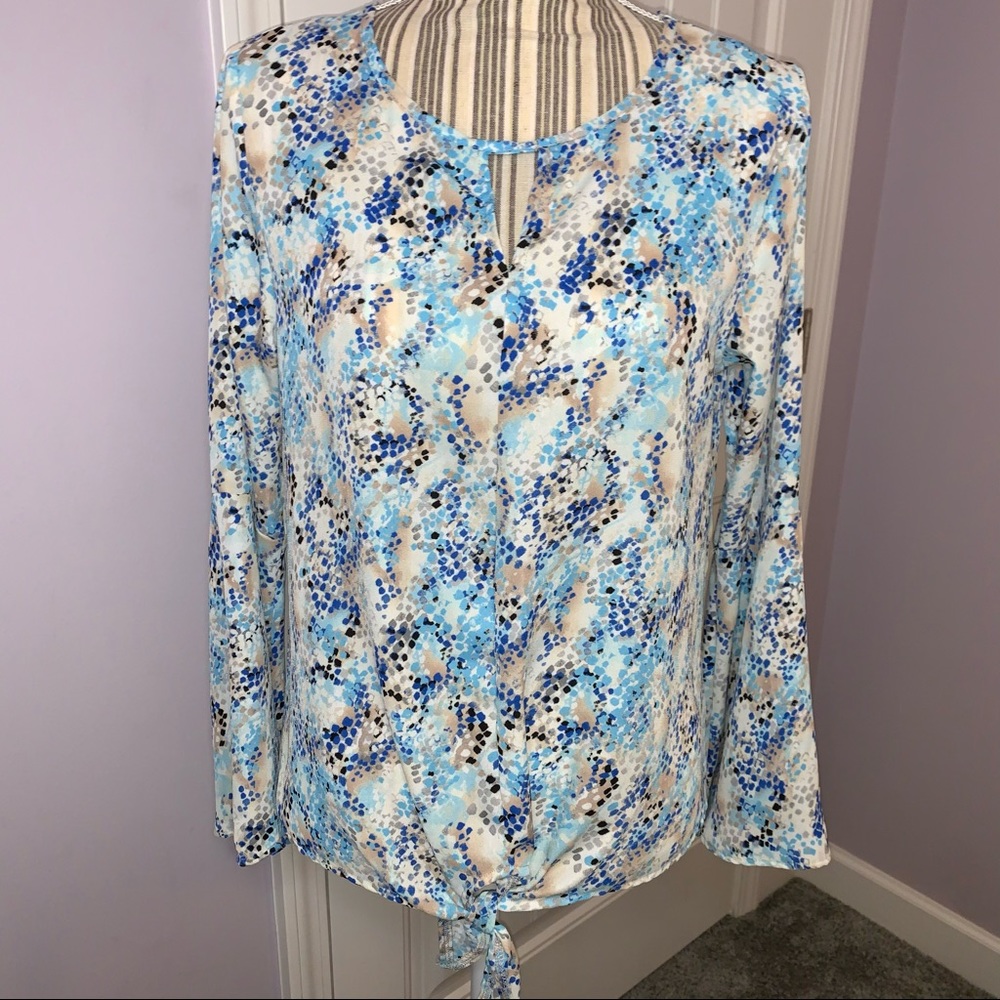 Love Ryan Speckled Bell Sleeves Shirt size Small